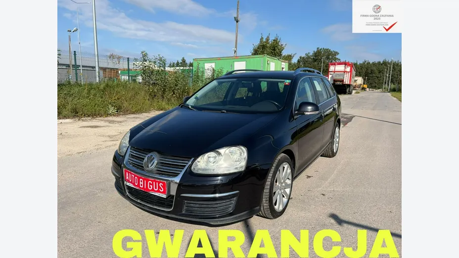 VOLKSWAGEN Golf -
