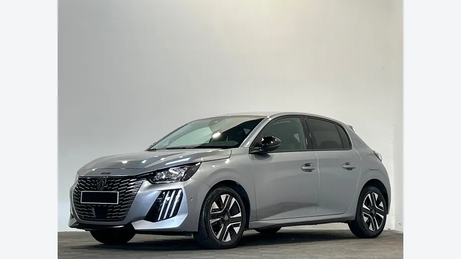 PEUGEOT 208 -