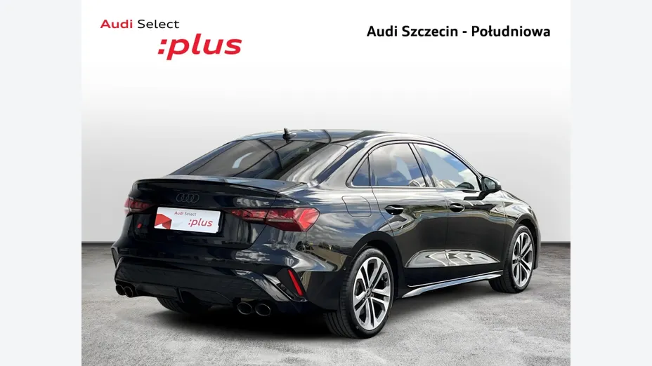 AUDI S3 -