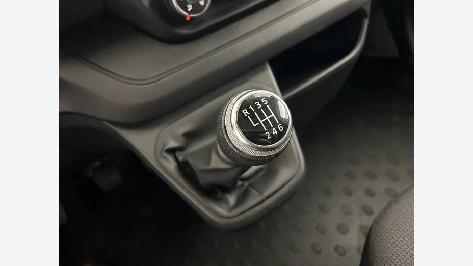 RENAULT Trafic -