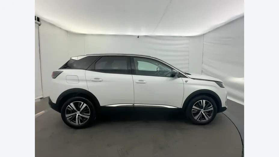 PEUGEOT 3008 -