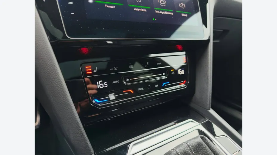 VOLKSWAGEN Arteon Arteon 2.0 TSI R-Line DSG