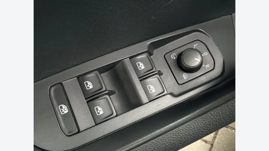 SKODA Karoq Karoq 2.0 TDI SCR 4x4 Sportline DSG
