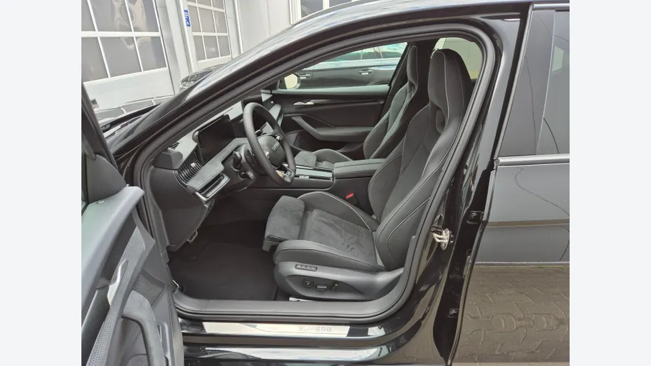 SKODA Superb Superb 2.0 TDI SCR 4x4 Sportline DSG