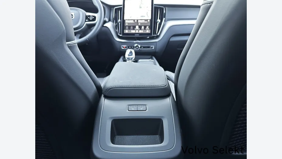 VOLVO XC60 XC60 T8 Plug-In Hybrid AWD Ultra Black Edition aut