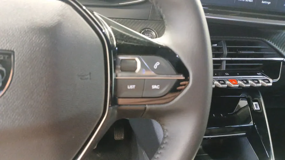 PEUGEOT 2008 -