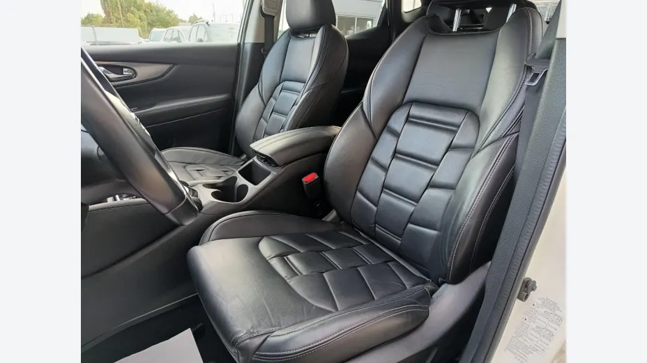 NISSAN Qashqai Qashqai 1.3 DIG-T Tekna DCT