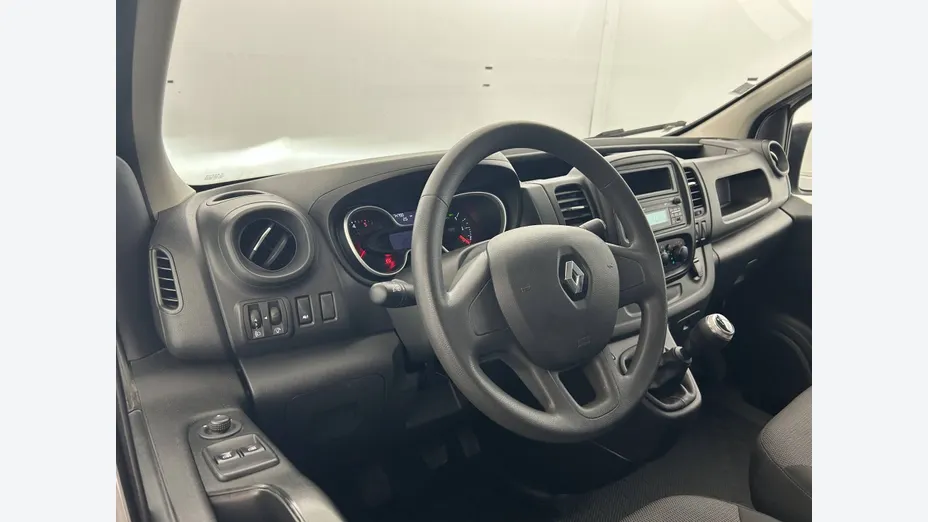 RENAULT Trafic -