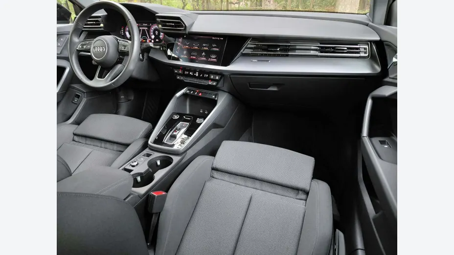 AUDI A3 Limousine -