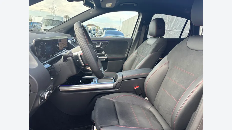 MERCEDES-BENZ GLA GLA 200 mHEV AMG Line 7G-DCT
