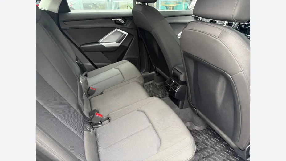 AUDI Q3 Sportback -