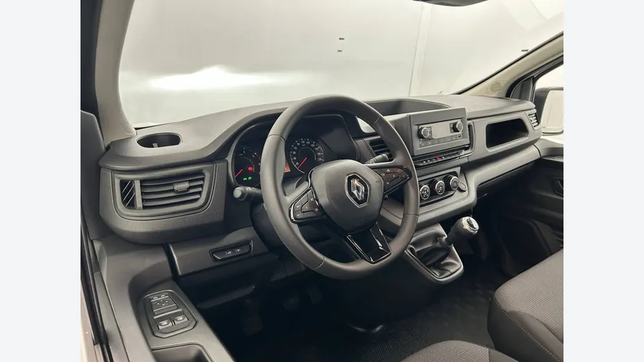 RENAULT Trafic -