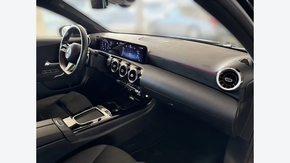 MERCEDES-BENZ A Klasa A 200 AMG Line 7G-DCT