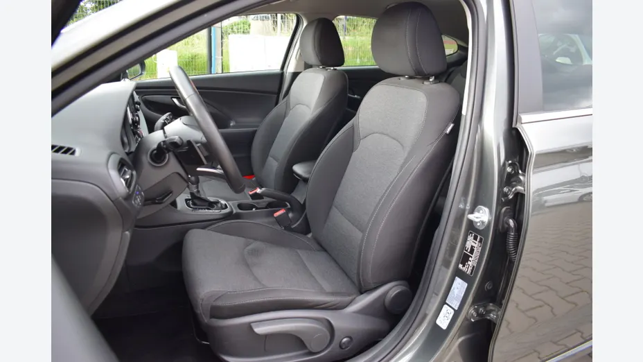 HYUNDAI i30 i30 Fastback 1.5 T-GDI 48V Smart DCT