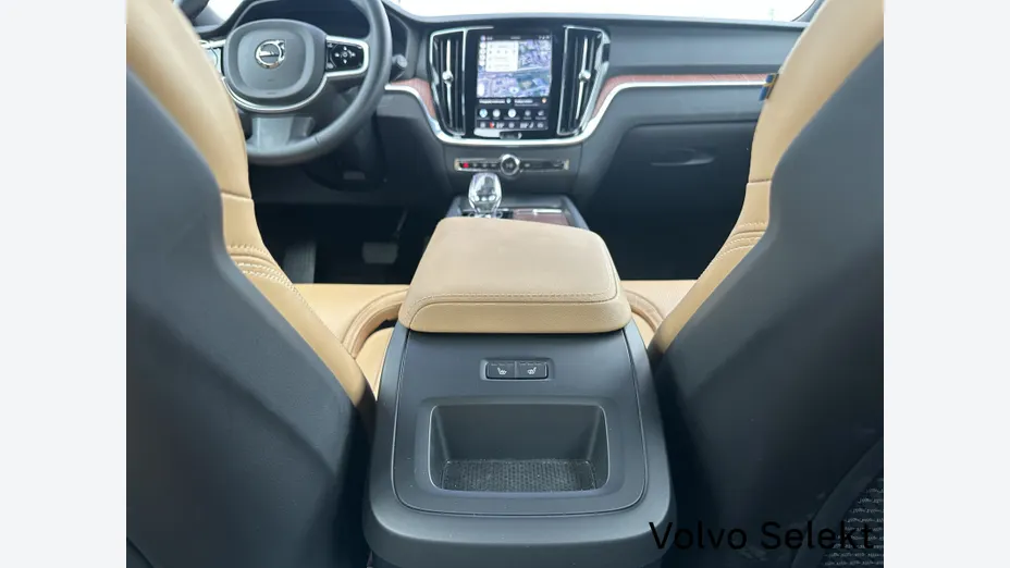 VOLVO V60 V60 B4 B Plus Dark aut