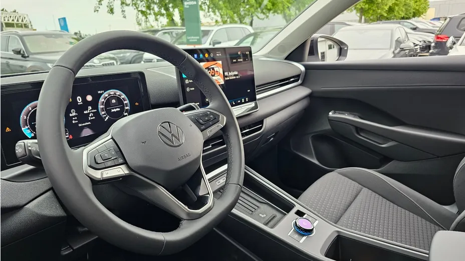 VOLKSWAGEN T-ROC T-ROC 1.5 eTSI Life DSG Nowy