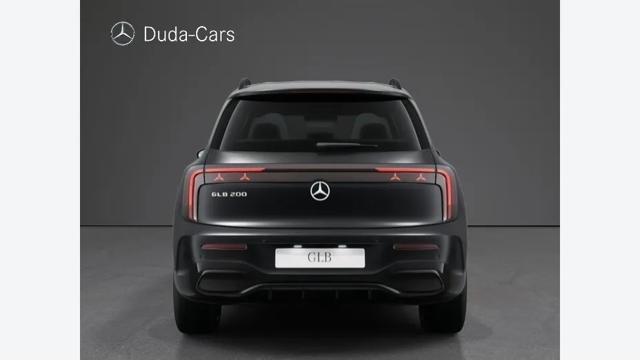 MERCEDES-BENZ GLB -