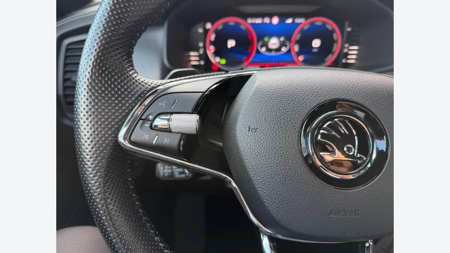 SKODA Kodiaq Kodiaq 2.0 TDI 4x2 Sportline DSG