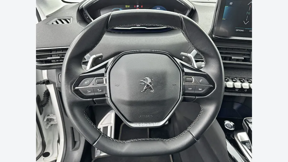 PEUGEOT 3008 -