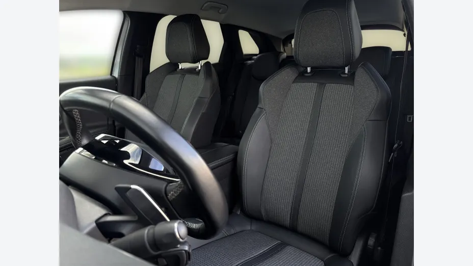PEUGEOT 3008 3008 1.2 PureTech Allure Pack S&S EAT8