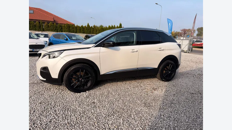 PEUGEOT 3008 -
