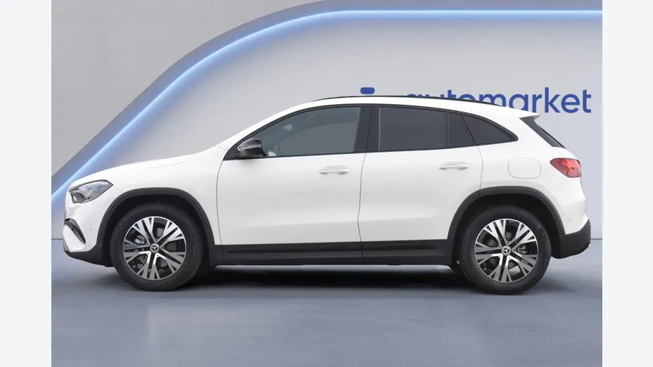 MERCEDES-BENZ GLA GLA 200 Nowy