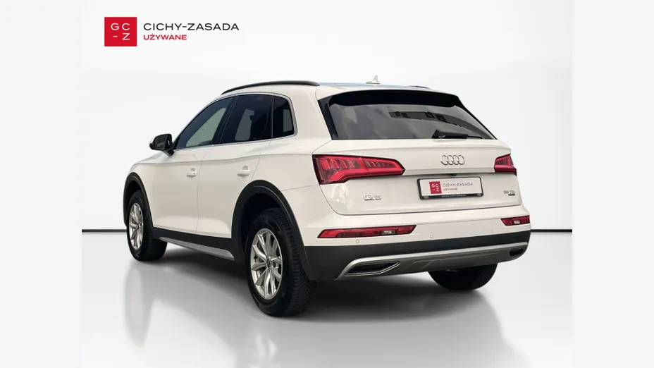 AUDI Q5 -