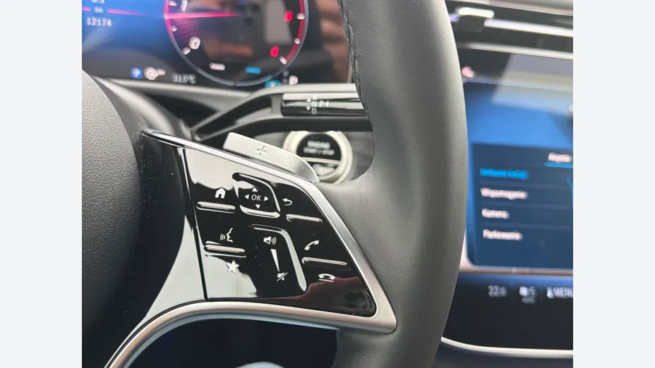 MERCEDES-BENZ E Klasa E 220 d mHEV 4-Matic Avantgarde 9G-Tronic