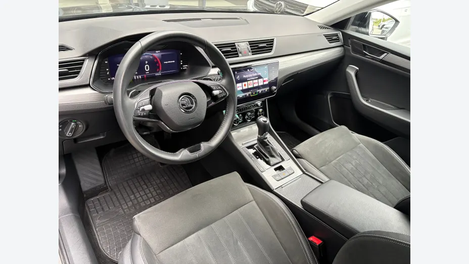SKODA Superb Superb 2.0 TDI SCR Style DSG
