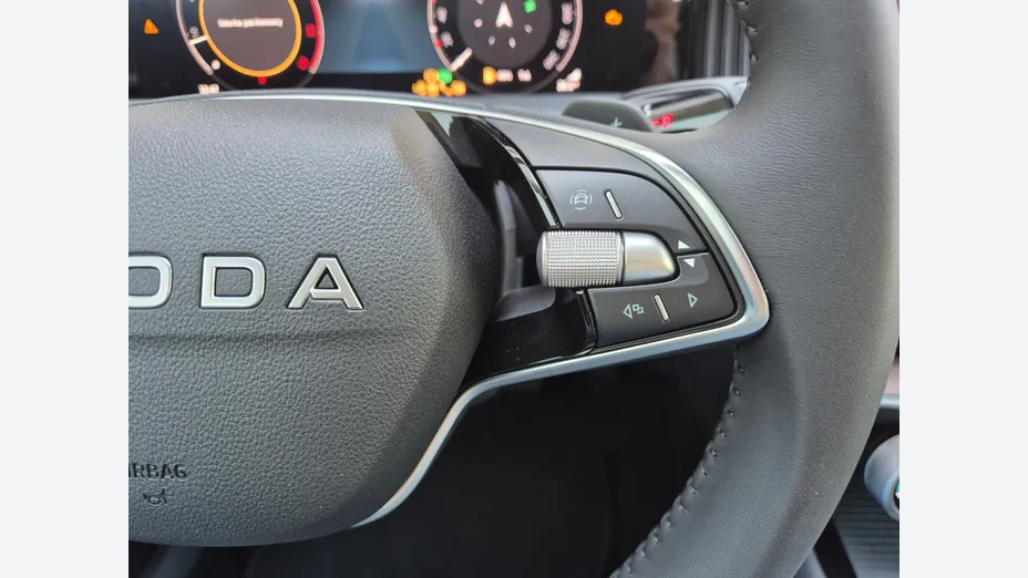 SKODA Superb Superb 2.0 TDI SCR 4x4 L&K DSG Nowy