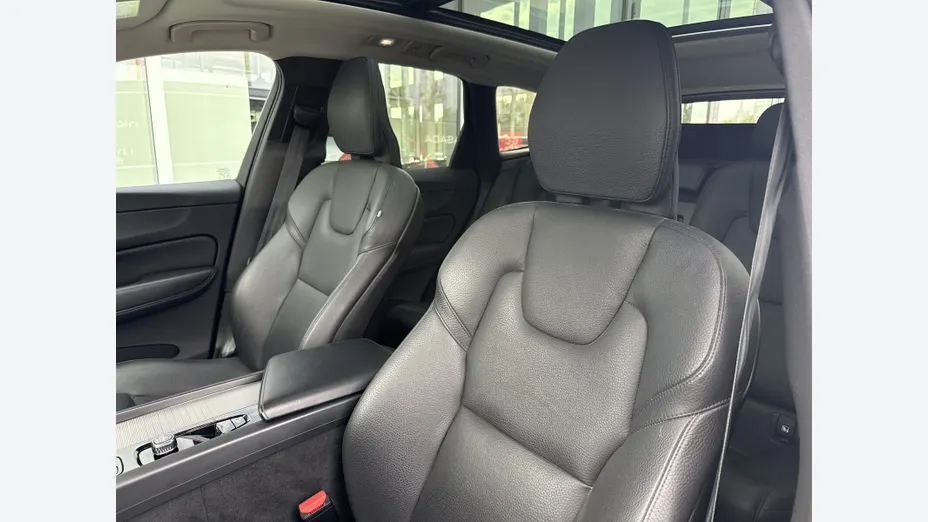 VOLVO XC60 XC60 B4 D Plus Bright aut