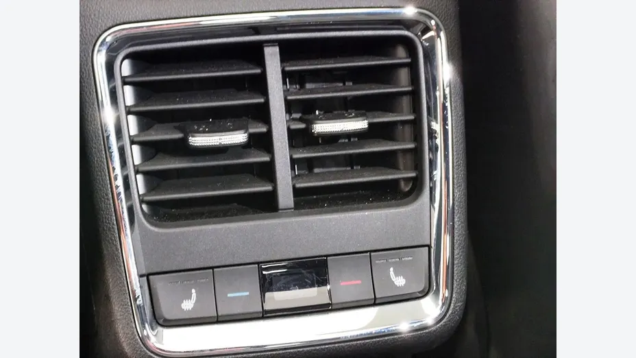 SKODA Enyaq -