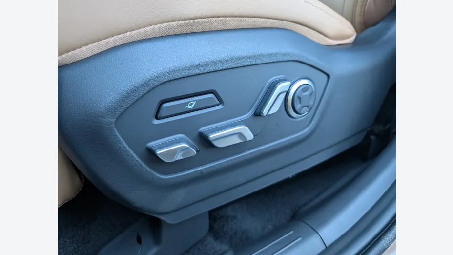 HYUNDAI Santa Fe Santa Fe 1.6 T-GDI HEV Calligraphy 4WD aut 6os. Nowy