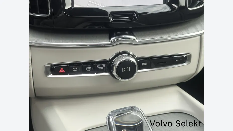 VOLVO XC60 XC60 B5 B AWD Ultimate Dark aut