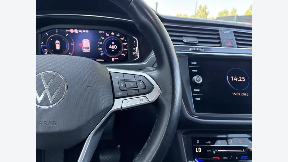 VOLKSWAGEN Tiguan Allspace -