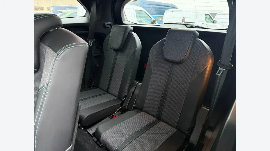 PEUGEOT 5008 5008 1.2 PureTech Allure Pack S&S EAT8