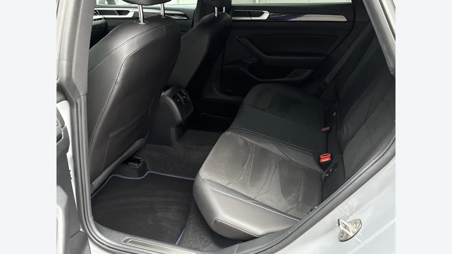 VOLKSWAGEN Arteon Arteon 2.0 TSI 4Motion R DSG