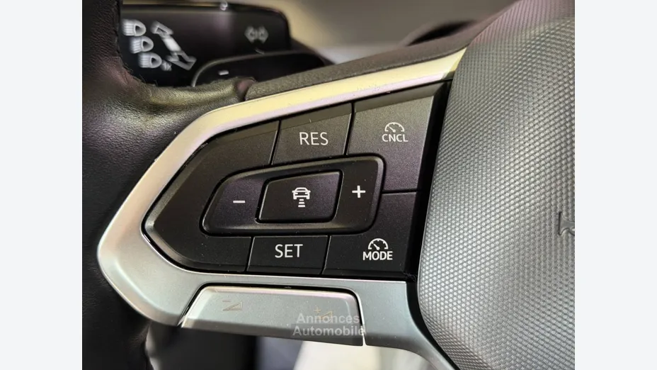 Volkswagen Golf -