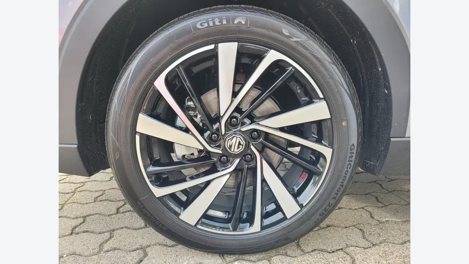 MG ZS ZS 1.5 HEV+ Exclusive aut Nowy