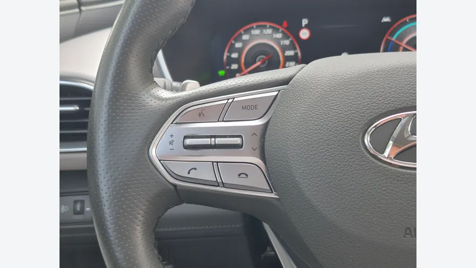 HYUNDAI Santa Fe Santa Fe 1.6 T-GDI HEV Platinum 4WD aut