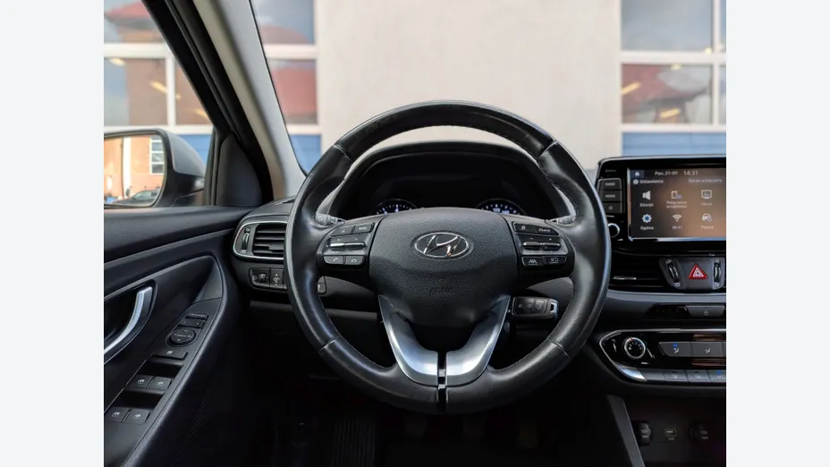 HYUNDAI i30 i30 1.0 T-GDI Modern