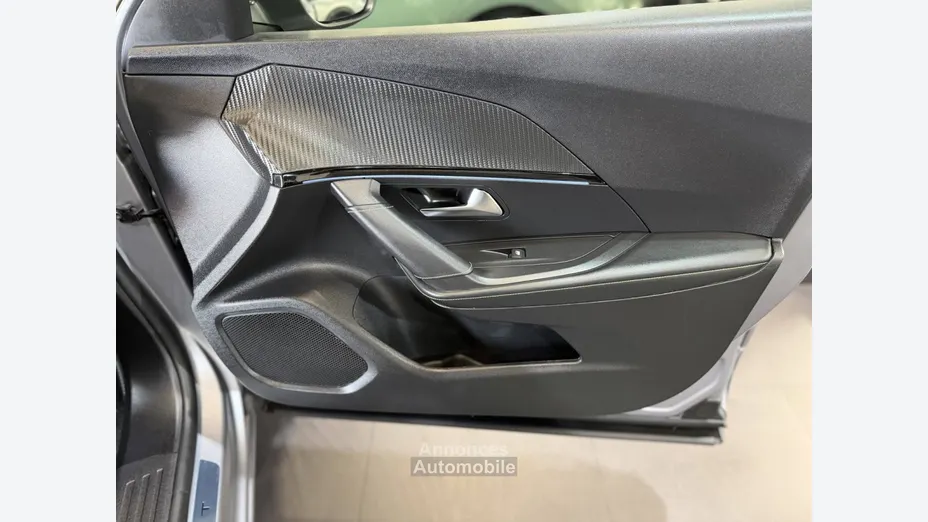 PEUGEOT 2008 -