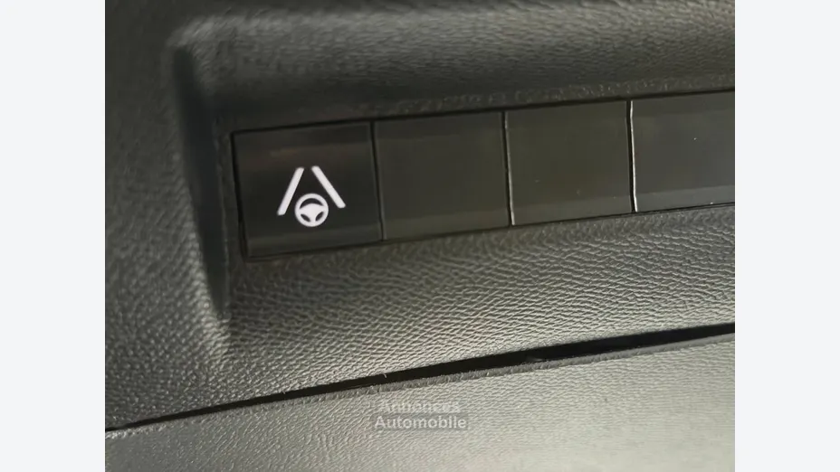 PEUGEOT 2008 -