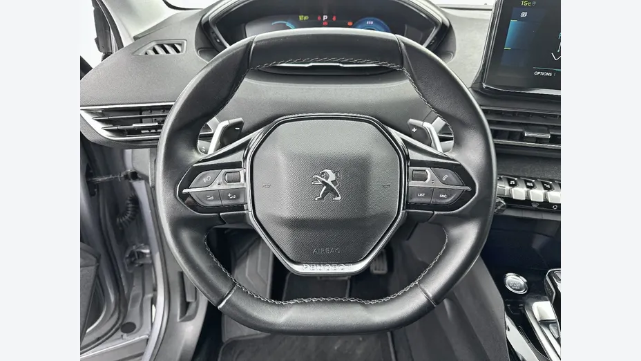 PEUGEOT 3008 -