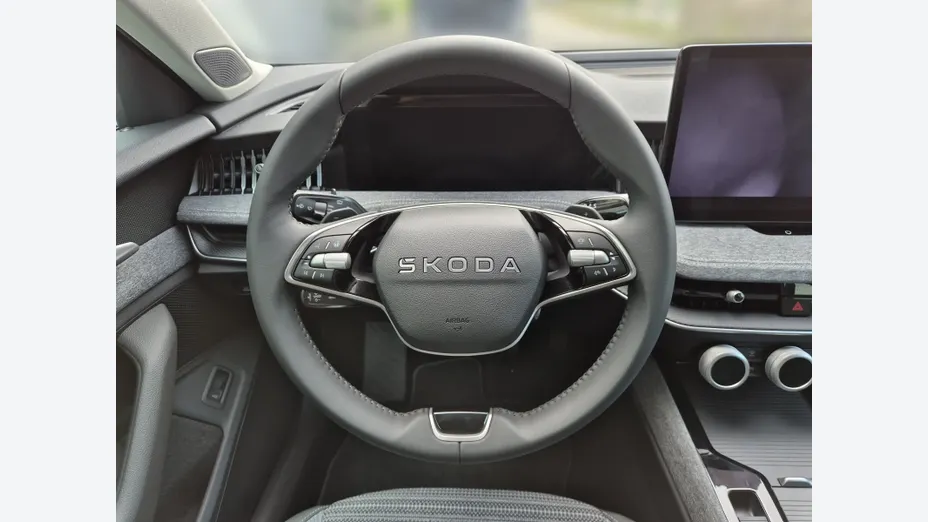 SKODA Superb Superb 2.0 TSI Drive DSG Nowy