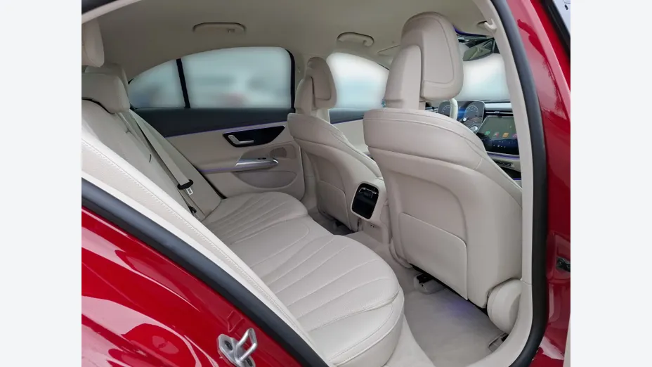 MERCEDES-BENZ E Klasa E 200 mHEV 4-Matic Avantgarde 9G-Tronic