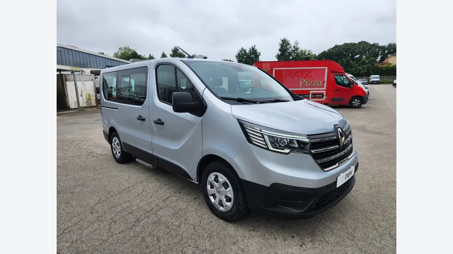 RENAULT Trafic -