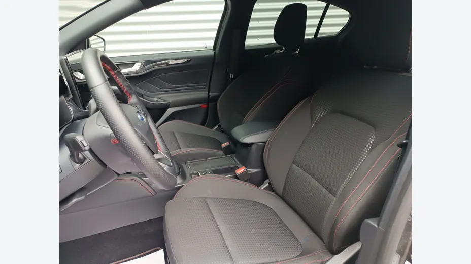 FORD Focus Focus 1.0 EcoBoost mHEV ST-Line X aut