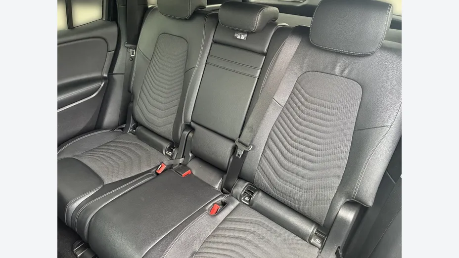 MERCEDES-BENZ GLB GLB 200 7G-DCT