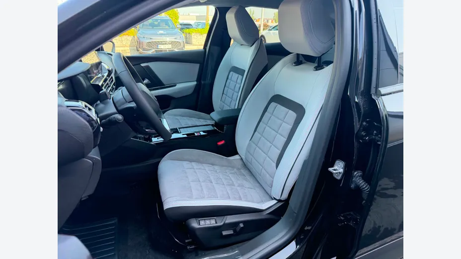 CITROEN C4 X C4 X 1.2 mHEV Max eDCT6 Nowy